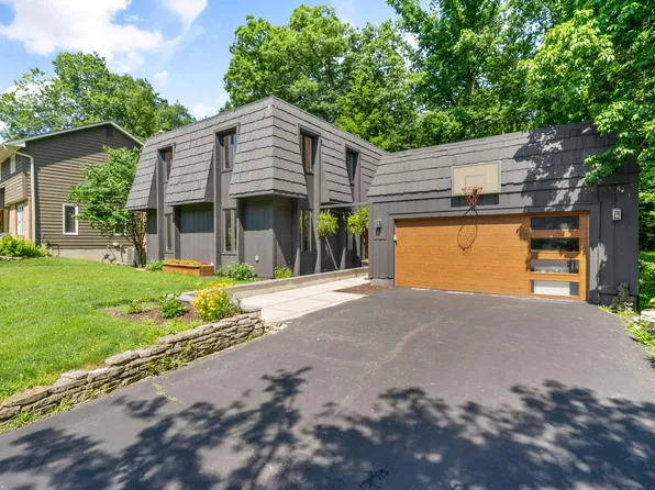 8121 Blind Brook Ct, Columbus, OH 43235