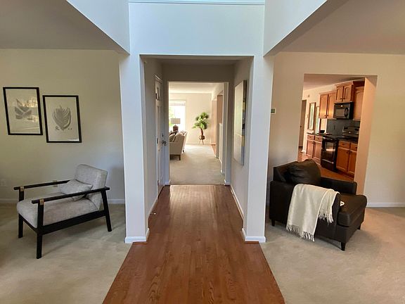 3rd image of 1517 Southcross Dr