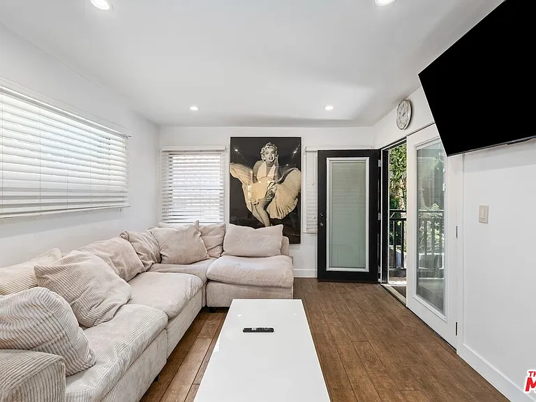 6440 W 87th Pl — Photo 13