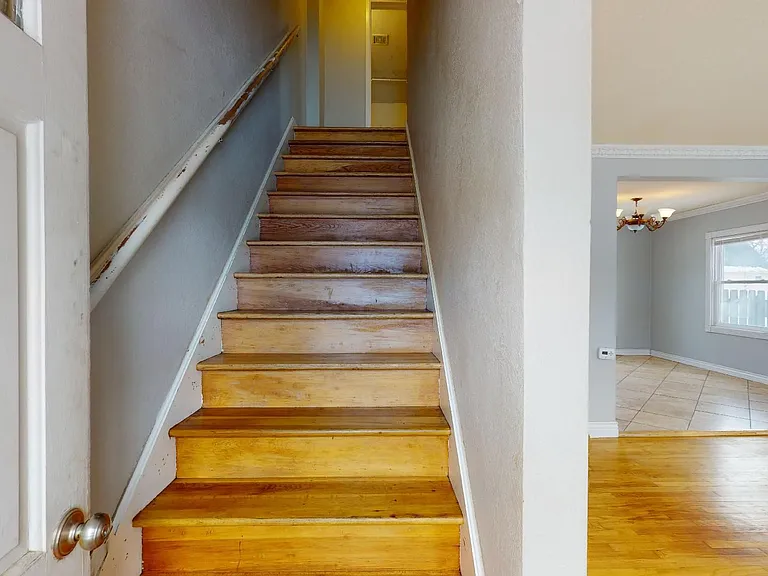 912 Grand Ave — Photo 11