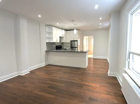 22 Rusholme Park Cres, Toronto, ON M6J 2C9