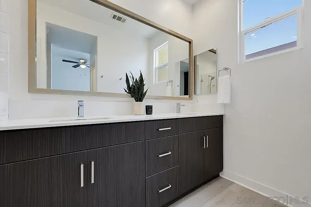 5 bed, 1708 sqft, $1,550 — Photo 2