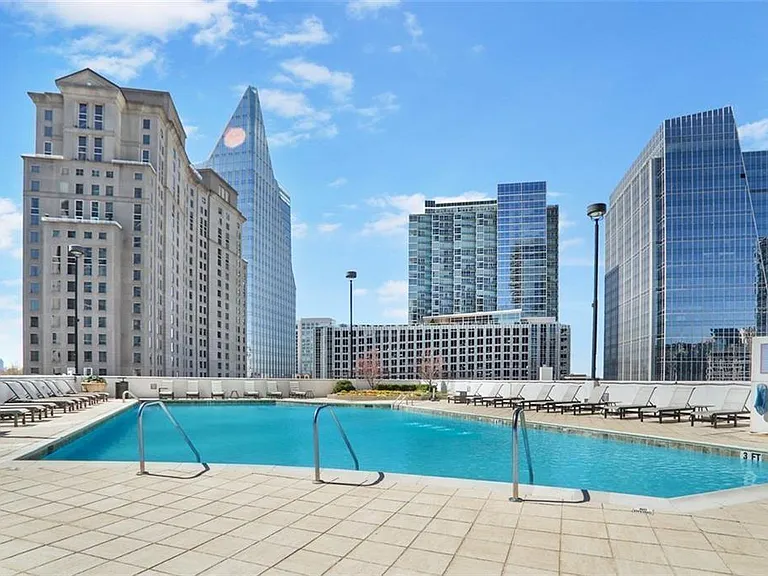 3324 Peachtree Rd NE #915 — Photo 1