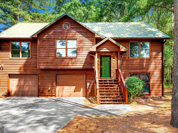 120 Providence Point Ln, Hartwell, GA 30643