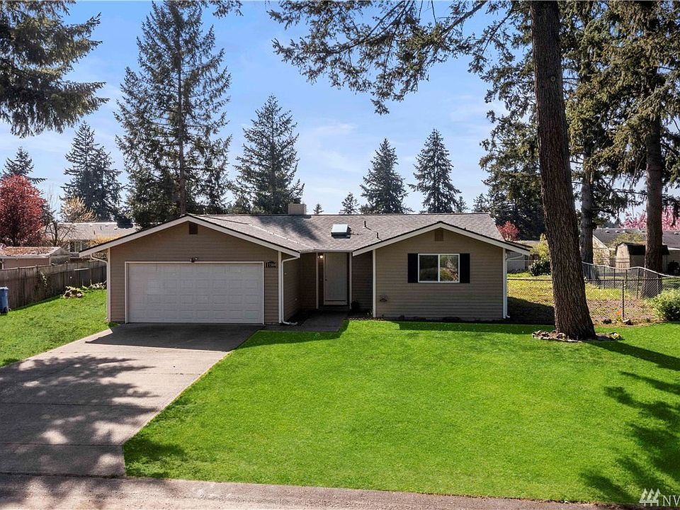 Welcome to 15504 Acorn Way E!