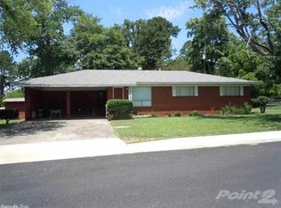 1512 W Pine St, Heber Springs, AR 72543