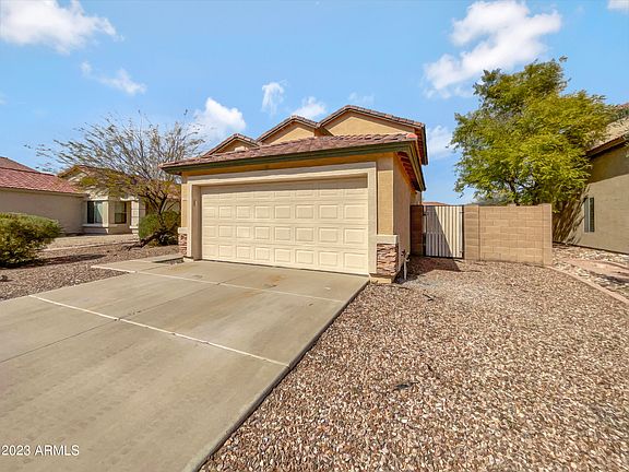 3rd image of 1334 E 10TH Place