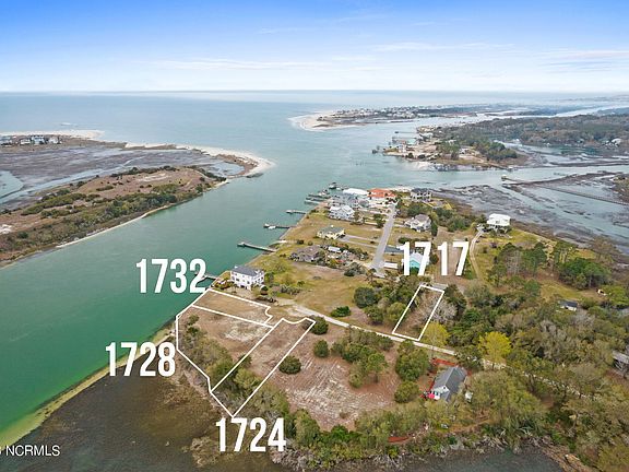 3rd image of 1728 Long Shore Drive SW