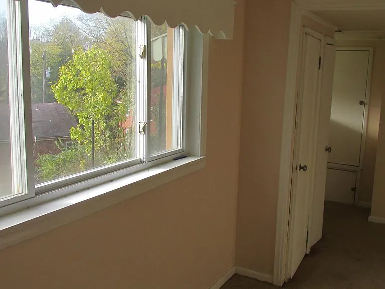 107 Weedon Dr — Photo 10