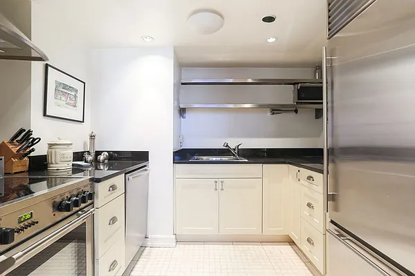 Sold by Compass | media 19