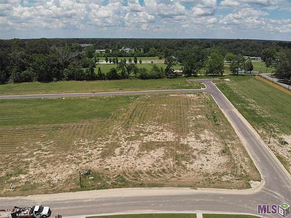 2nd image of 17489 Lions Ear Ln