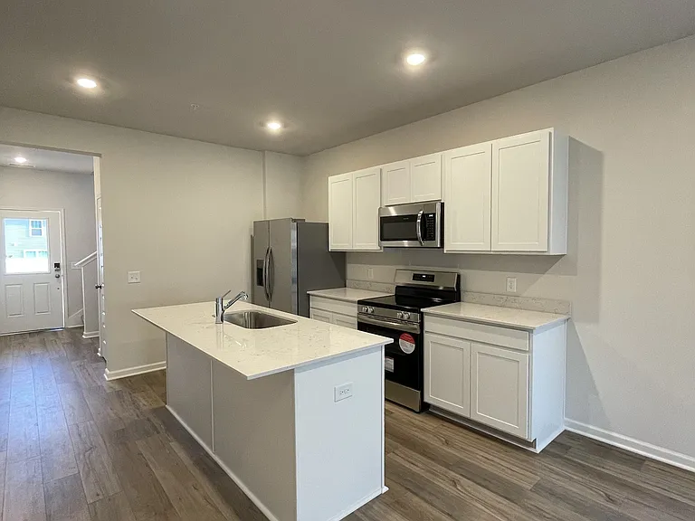 464 Alcott Way — Photo 16