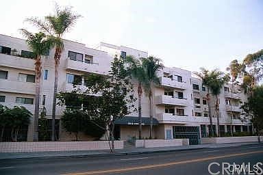 2nd image of 435 S Virgil Ave APT 129