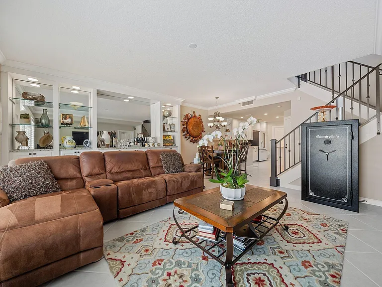 2117 Tigris Dr — Photo 11