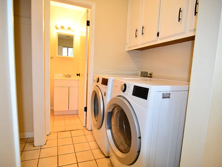 washer / dryer included , half bath
