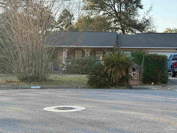2nd image of 3565 Tyler Ave