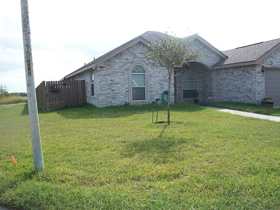 3rd image of 301 Lemonwood Dr