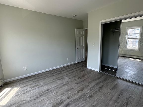 3rd image of 639 S 10th St #2