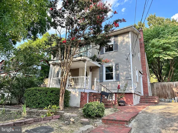 1323 S Pollard St, Arlington, VA 22204