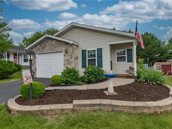 65 Penny Ln, Easton, PA 18040