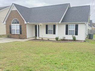 1247 Shannon Ln, La Vergne, TN 37086