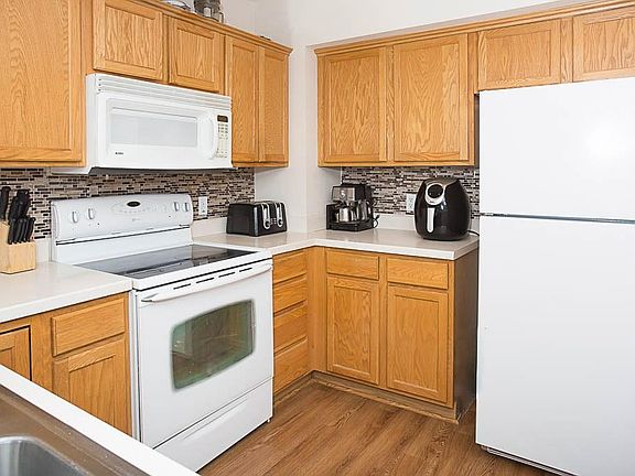 2nd image of 3170 Solar Blvd APT 6
