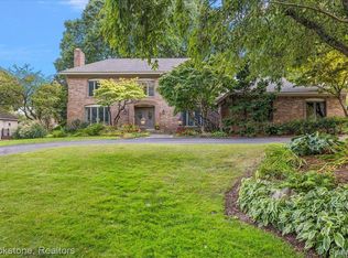 3575 Maxwell Ct, Bloomfield Hills, MI
