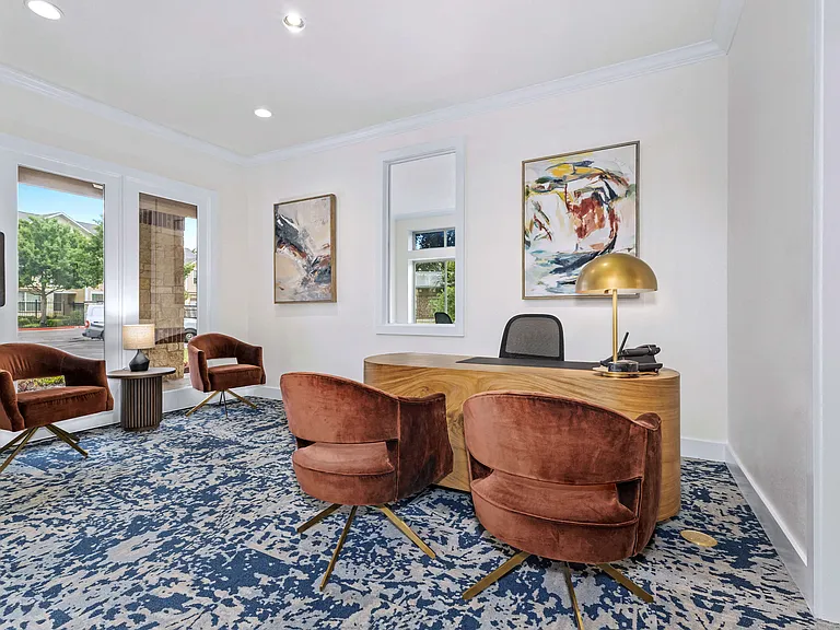 Trinity Bell Gardens Apartments — Photo 9