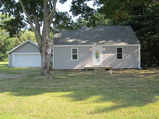 1st image of 26323 Lakeview Dr