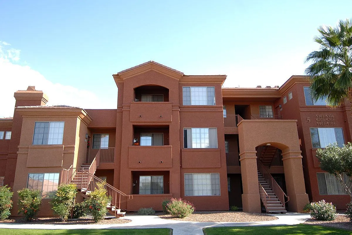 Summerlin Villas — Photo 2