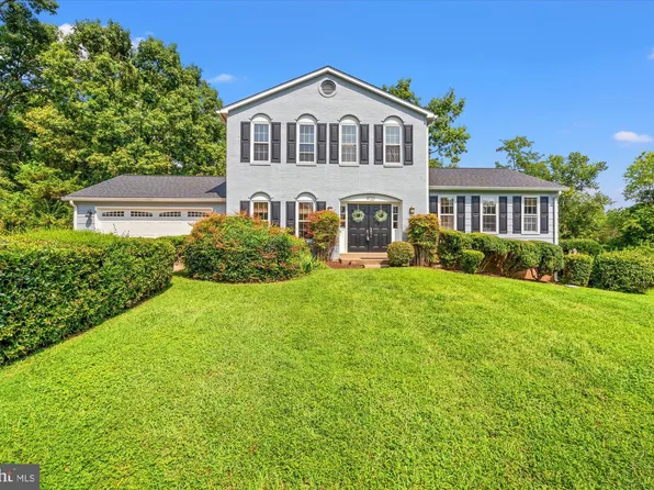 1920 Windmill Ln, Alexandria, VA 22307