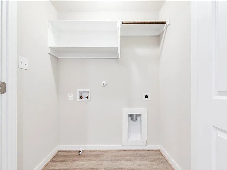 496 Fieldwood Dr #B — Photo 22