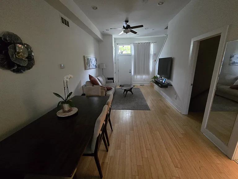 412 N Front St — Photo 17