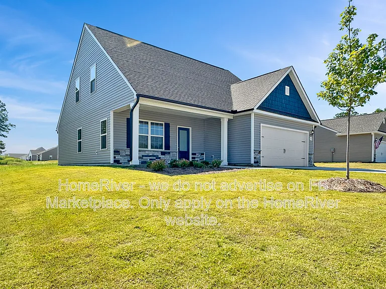 32 Foxton Pl — Photo 2