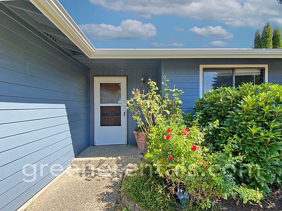 3rd image of 2810 Kirkaldy Ct SE