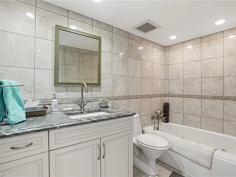 6101 Pelican Bay Blvd #805 — Photo 34