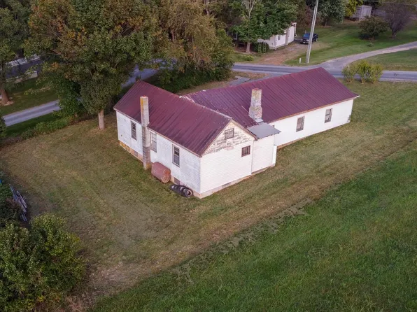 94 Guthrie Rd, Stuarts Draft, VA 24477