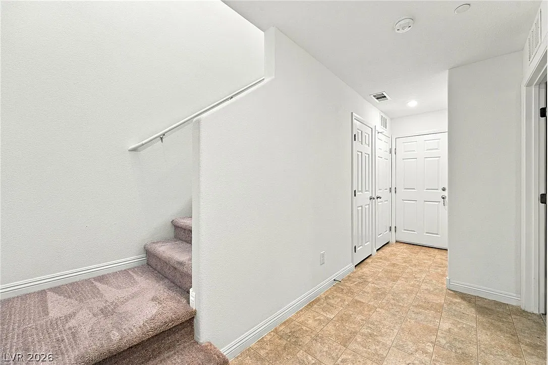 2 bed, 2.0 bath, 1007 sqft, $1,650 — Photo 4