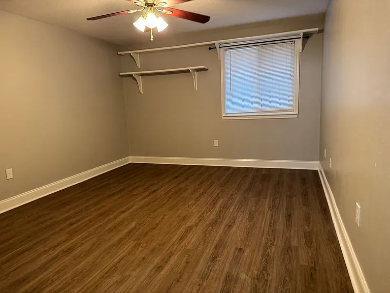 582 Jennifer Jean Dr — Photo 10