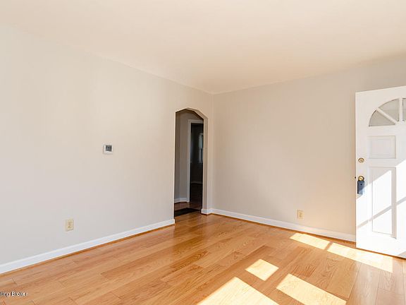 5th image of 10702 Allen Dr