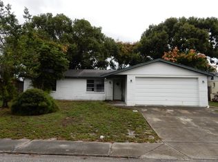 9140 Saint Regis Ln, Port Richey, FL 34668
