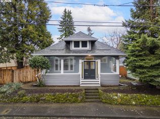 8130 SE Madison St, Portland, OR 97215