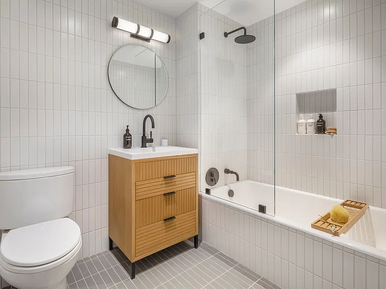 111 Montgomery St #6R — Photo 7