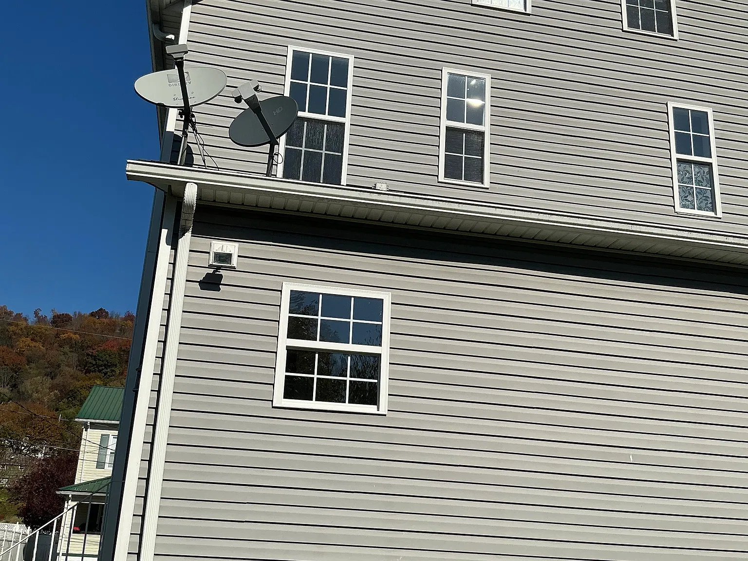 3 bed, $875 — Photo 2