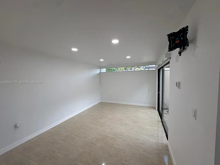 15003 Coconut Ct — Photo 3