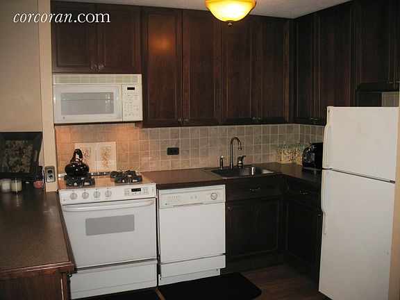 2nd image of 345 E 93rd St APT 8A