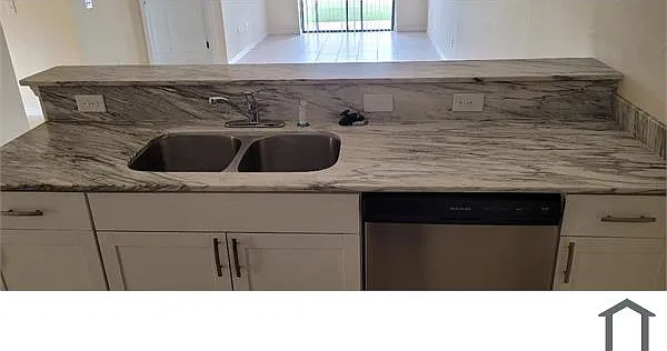 4540 SW 8th Ct #4540 — Photo 5