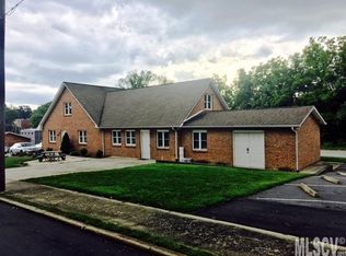 210 Willow St NW, Lenoir, NC 28645