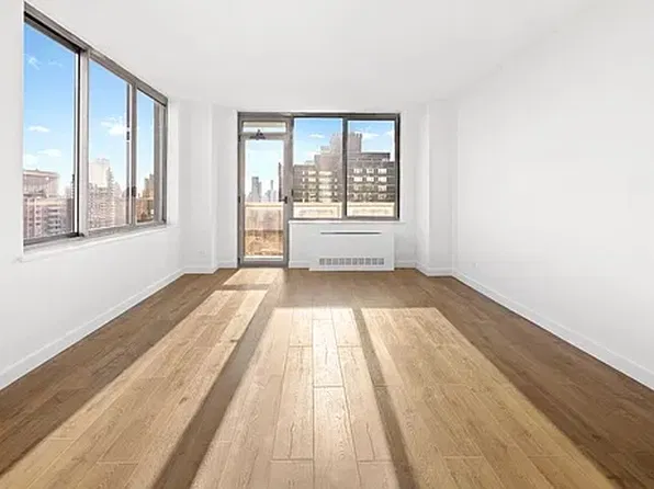 200 East 89th Street image 1 of 6