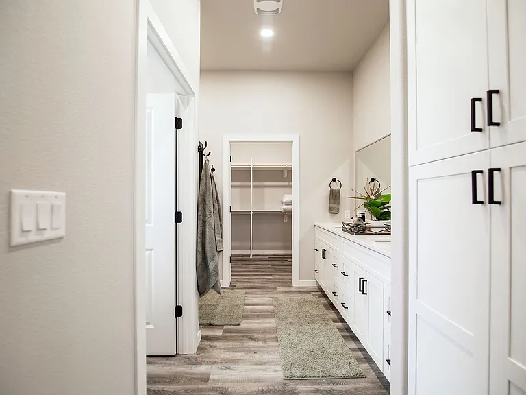 Legacy Homes at Coulee Ridge — Photo 11